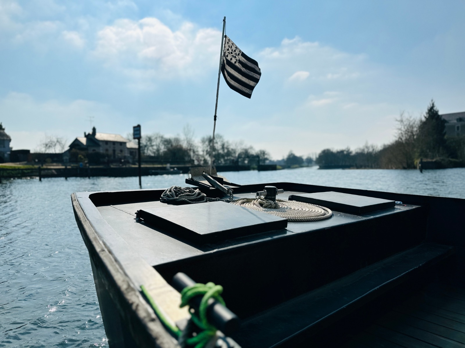 échange de verres sur le bateau